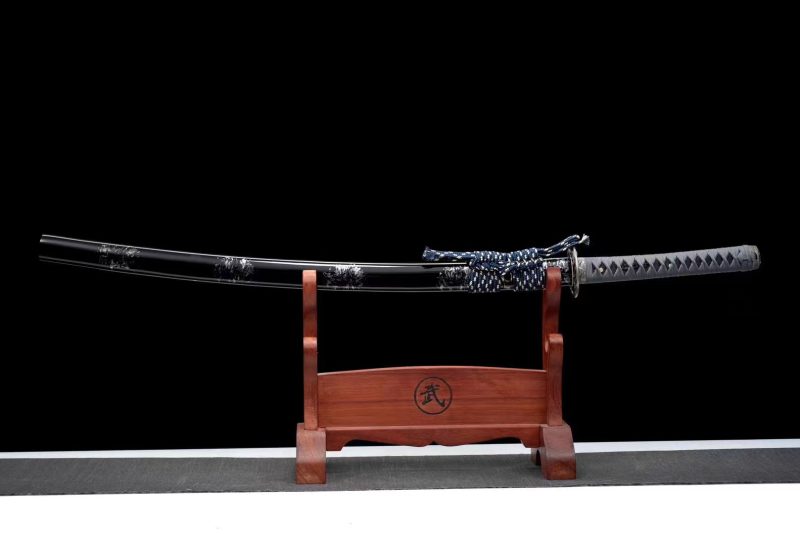 Magpie treading branch katana